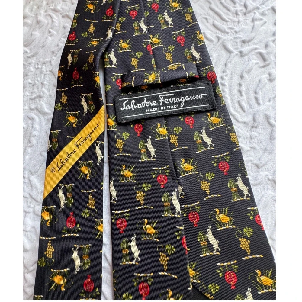 Salvatore Ferragamo Silk Tie Bunny and Duck Black‎